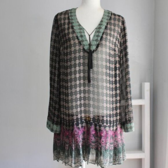Bisou Bisou Black Boho Sheer Tassel Pleated Flared Sleeves Tunic Blouse sz Large - Picture 1 of 8